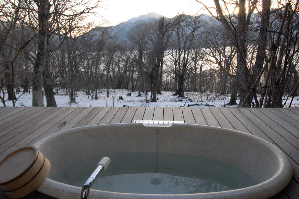 Hokkaido_ Enjoy rejuvenating yourself at the hot springs