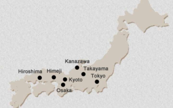 Collage of Japan’s top 13 must-see destinations, including Kanazawa’s Kenrokuen Garden, Takayama’s old town, Hiroshima Peace Memorial, Himeji Castle, Tokyo Tower, Kyoto temples, and Osaka Dotonbori.