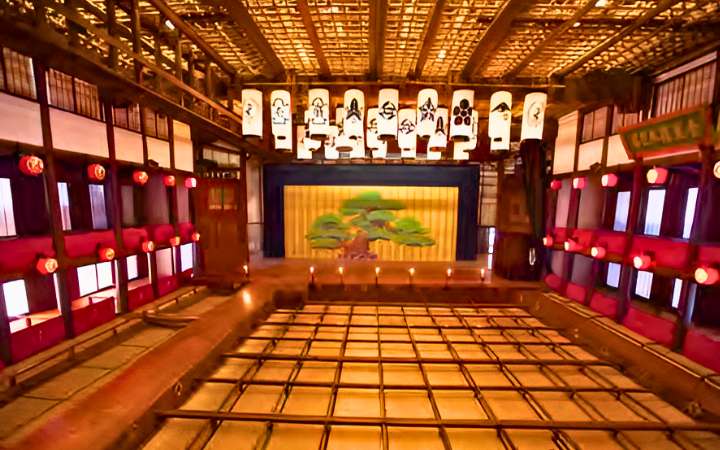 Historic Kanamaru-za Kabuki Theatre in Kotohira Onsen, Japan’s oldest surviving kabuki playhouse, featuring traditional wooden architecture and cultural heritage displays.